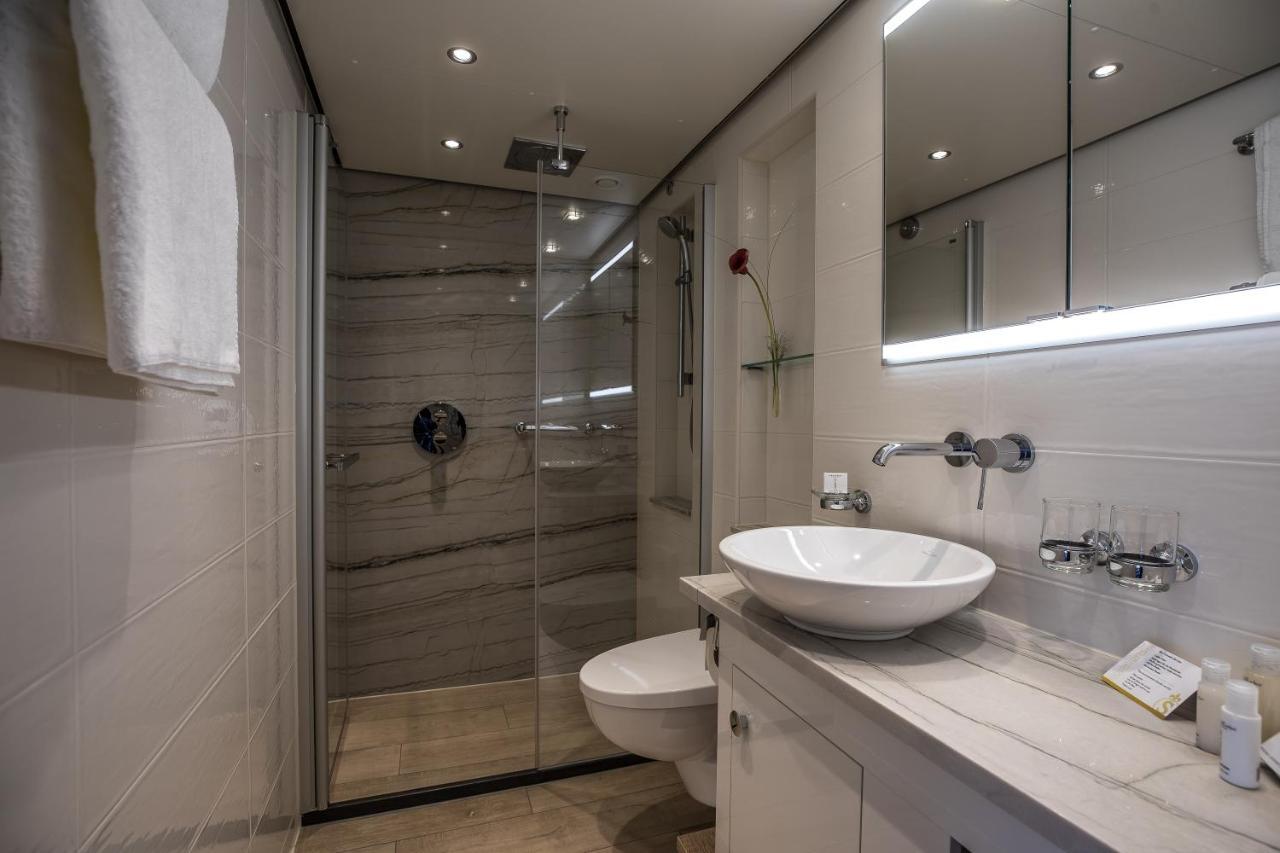 Viva Riverside 4 Koeln Exterior foto