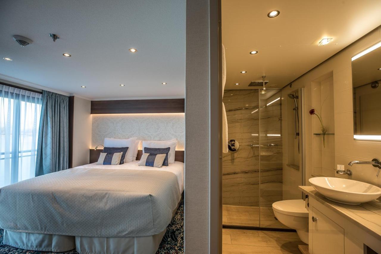 Viva Riverside 4 Koeln Exterior foto
